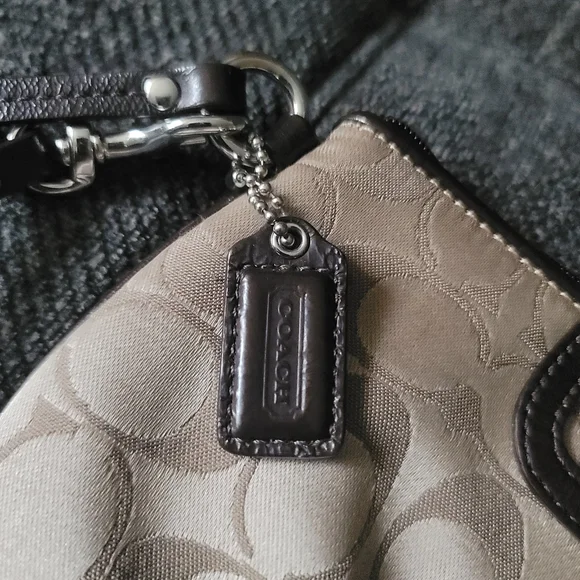 Coach Signature Khaki & Chocolate Wristlet - Picture 9 of 13